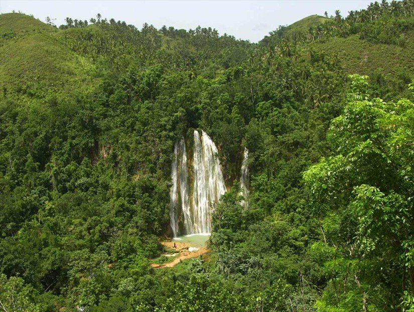 Cascada Limon Waterfall Tour & Excursion in Samana.